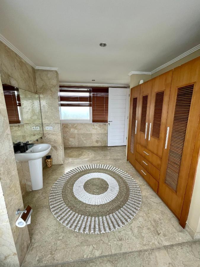 Private Suite In A Kids Friendly Big Shared Villa In Canggu Canggu (Bali) Exterior photo